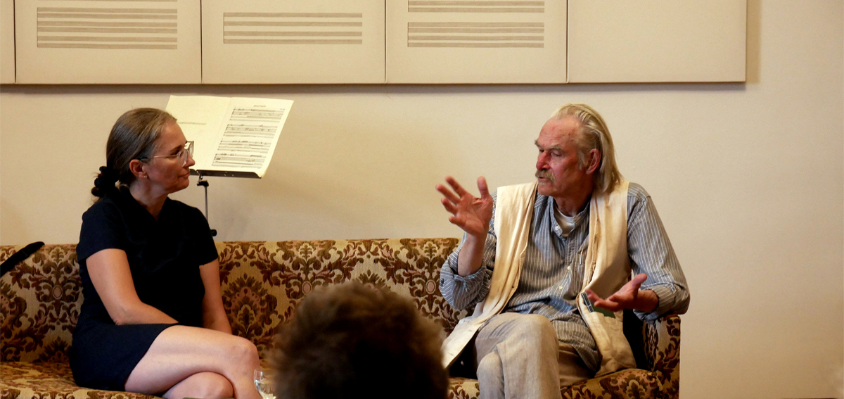 Ein Buch für die Wand: Olaf Wegewitz und seine Cage-Interpretation ‚ASLSP leben Steine‘